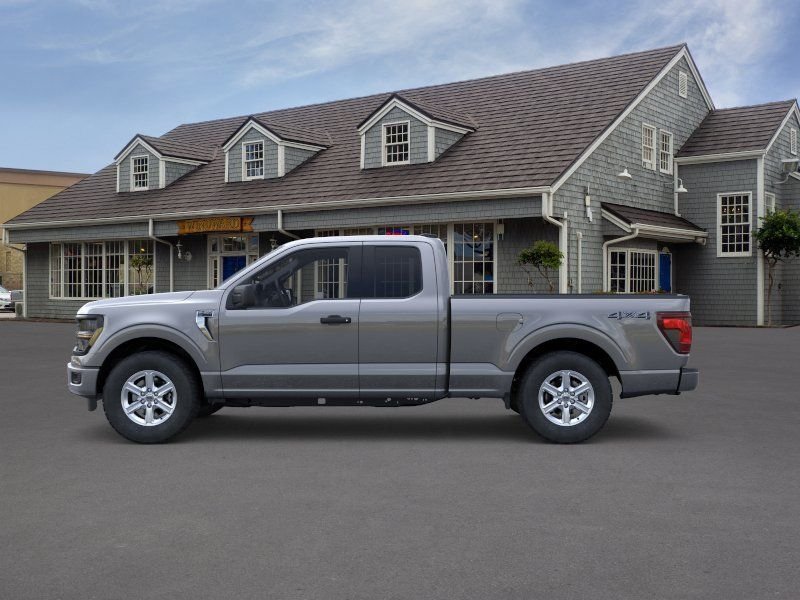 New 2026 Carbonized Gray Metallic Ford XLT image 3