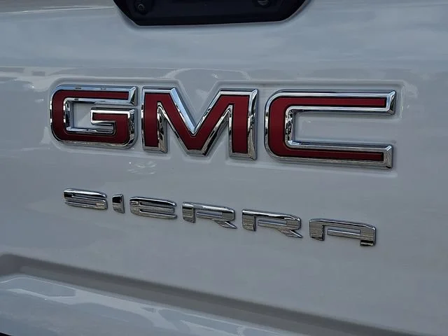 New 2026 Summit White GMC Pro image 21
