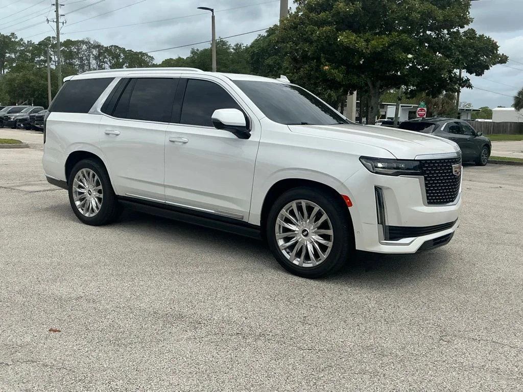 Used 2023 White Cadillac Premium Luxury image 23