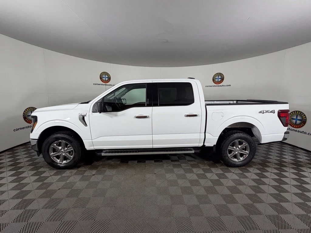 Used 2024 White Ford XLT image 19