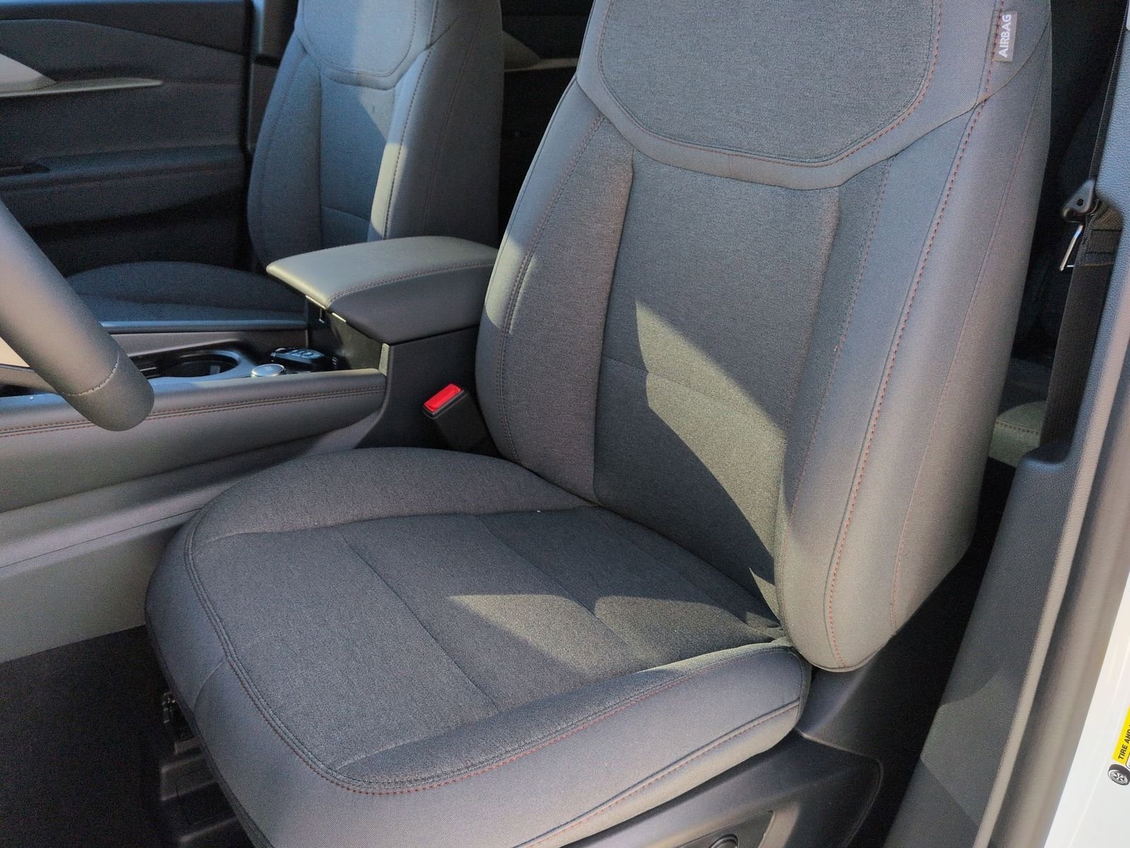 2026 Ford Explorer Active - Photo 17