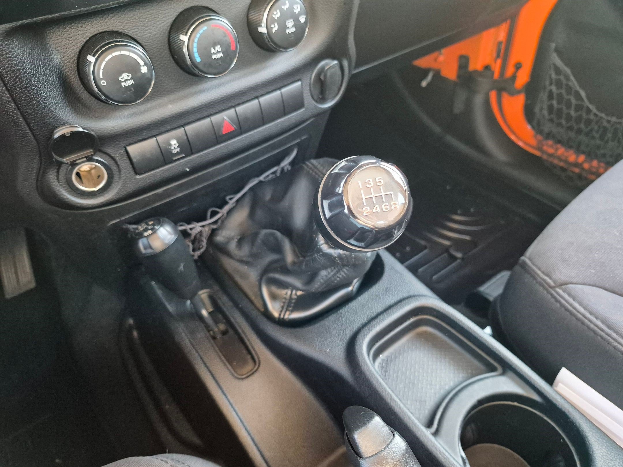 Used 2013 Crush Clearcoat Jeep Sport image 24