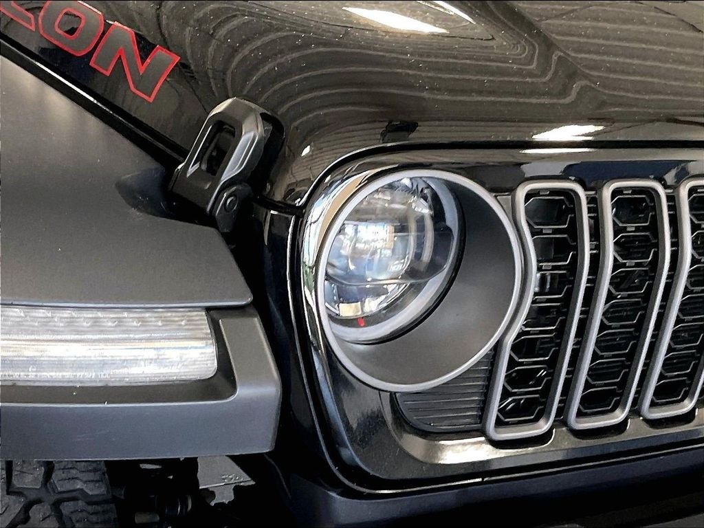 Used 2026 Black Jeep Rubicon image 31