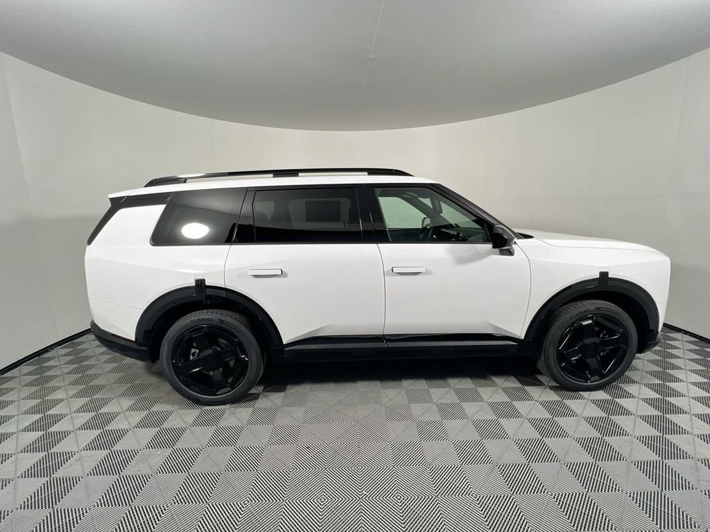 New 2027 Glacial White Pearl Kia X-Line SX image 2