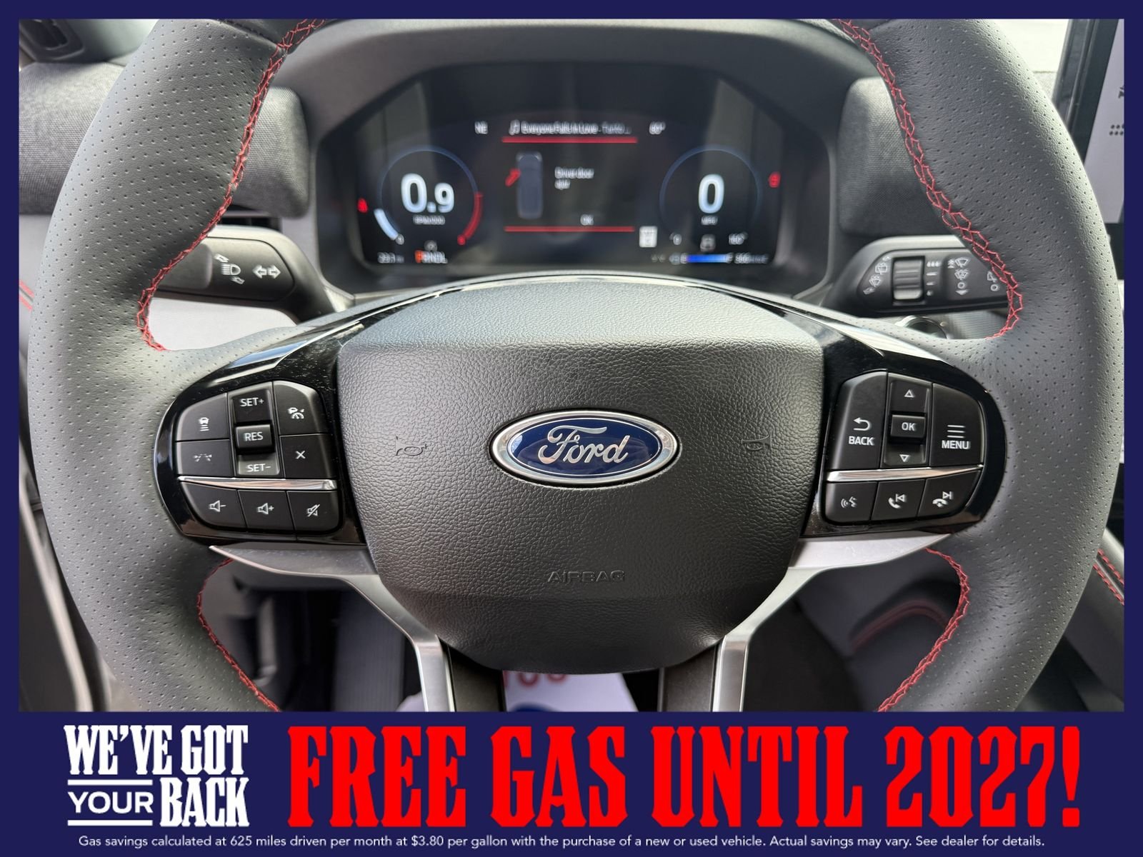 New 2026 Star White Metallic Tri-Coat Ford ST-Line image 31