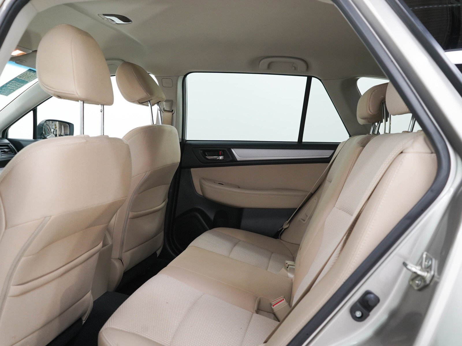 Used 2015 Tungsten Metallic Subaru 2.5i Premium image 15