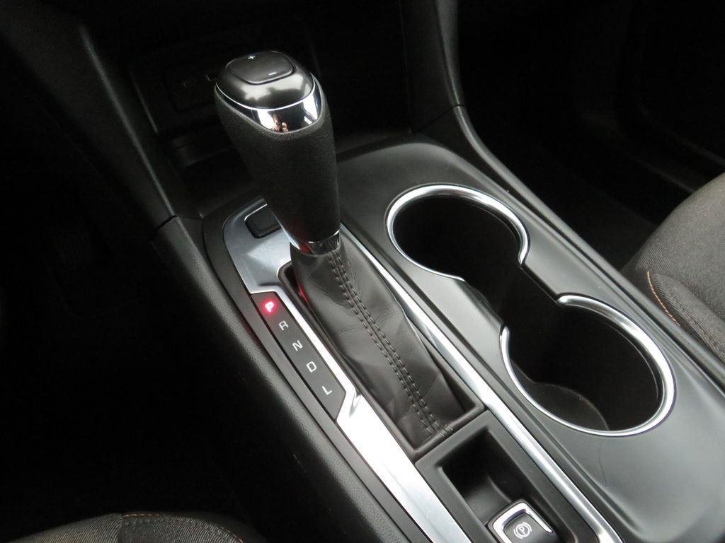 Used 2021 Summit White Chevrolet LT image 26