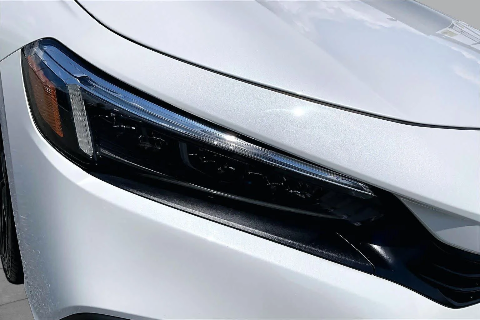 Used 2023 Platinum White Pearl Honda Sport image 28