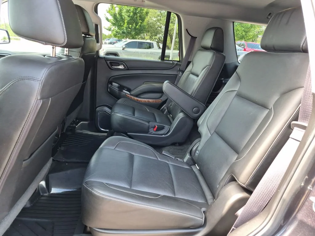 Used 2017 Gray Chevrolet Premier image 38