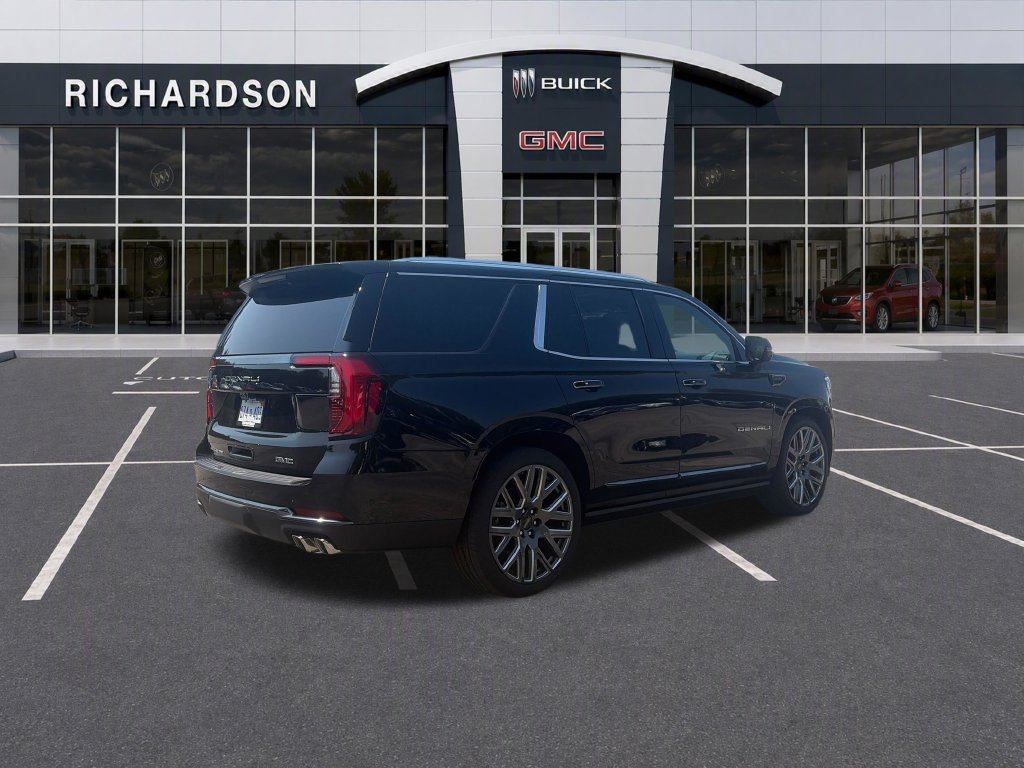 2026 GMC Yukon Denali Ultimate - Photo 10