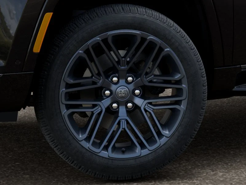 New 2026 High Gloss Black Exterior Paint Jeep Grand Wagoneer image 4