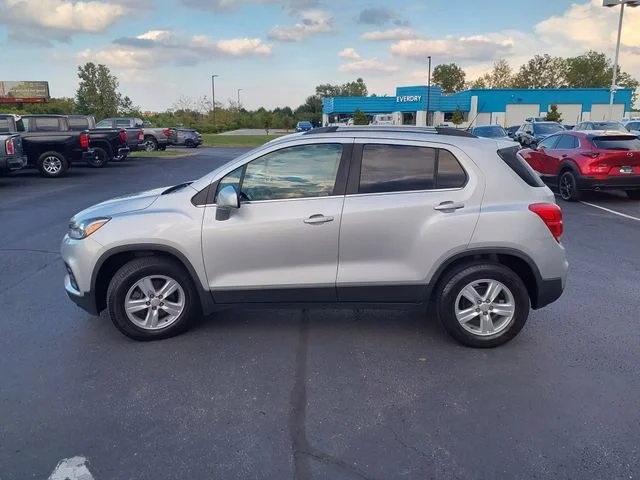 Used 2017 Silver Chevrolet LT image 5