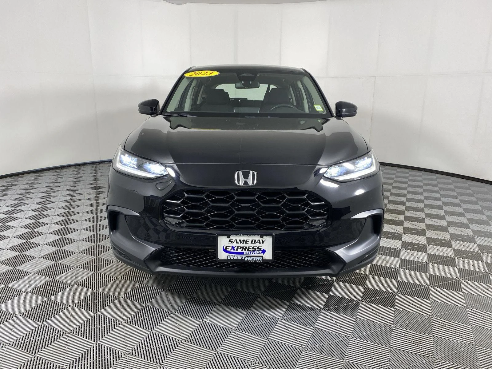 Used 2023 Crystal Black Pearl Honda LX image 3