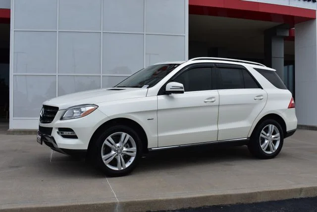 Used 2012 White Mercedes-Benz ML 350 image 2