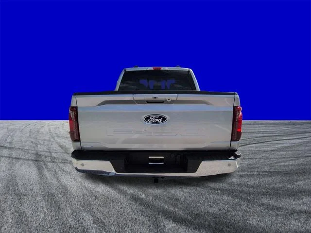 New 2026 Iconic Silver Metallic Ford XLT image 5