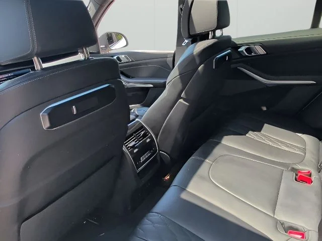2025 BMW X5 50e - Photo 39