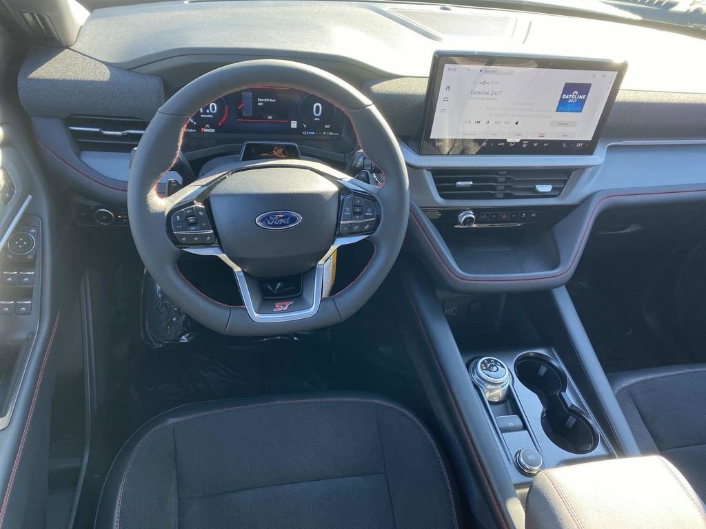 2026 Ford Explorer ST - Photo 10