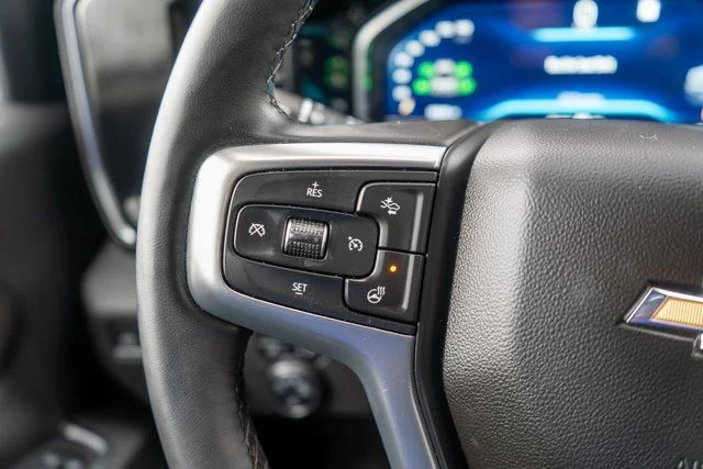 Used 2023 Gray Chevrolet LT image 23