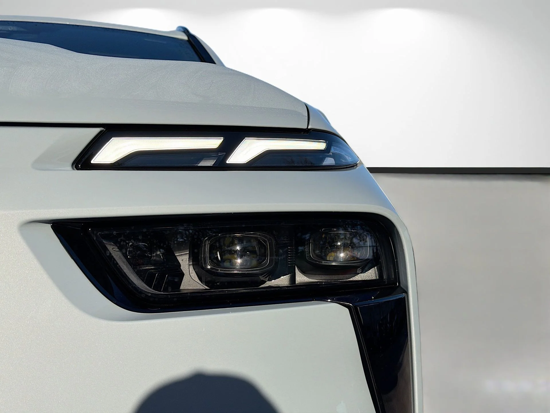 New 2027 Brooklyn Grey Metallic BMW xDrive40i image 9
