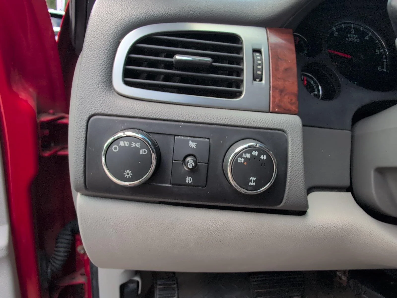 Used 2008 VICTORY RED Chevrolet LTZ image 29