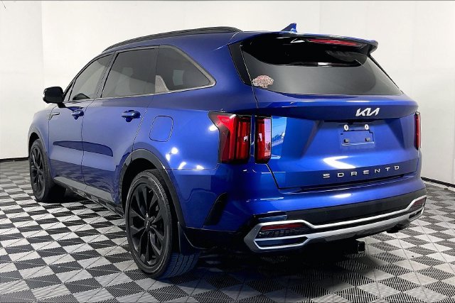 Used 2022 Blue Kia SX-Prestige image 2