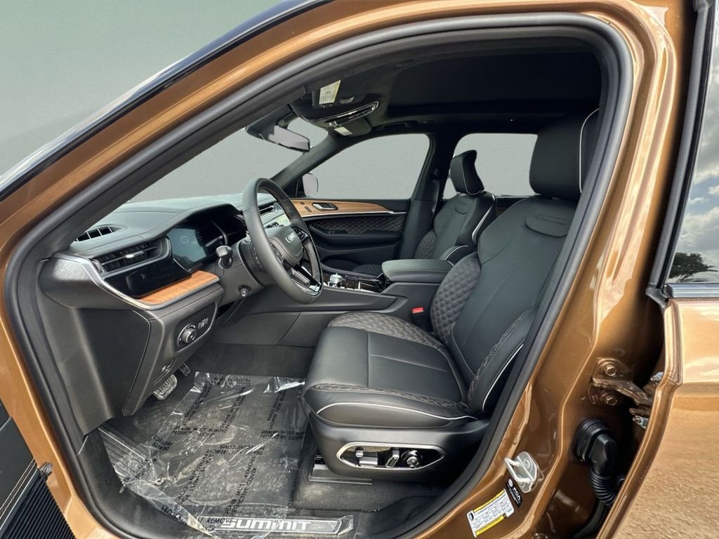 New 2026 Copper Shino Metallic Clear-Coat Exterior Paint Jeep Summit image 19