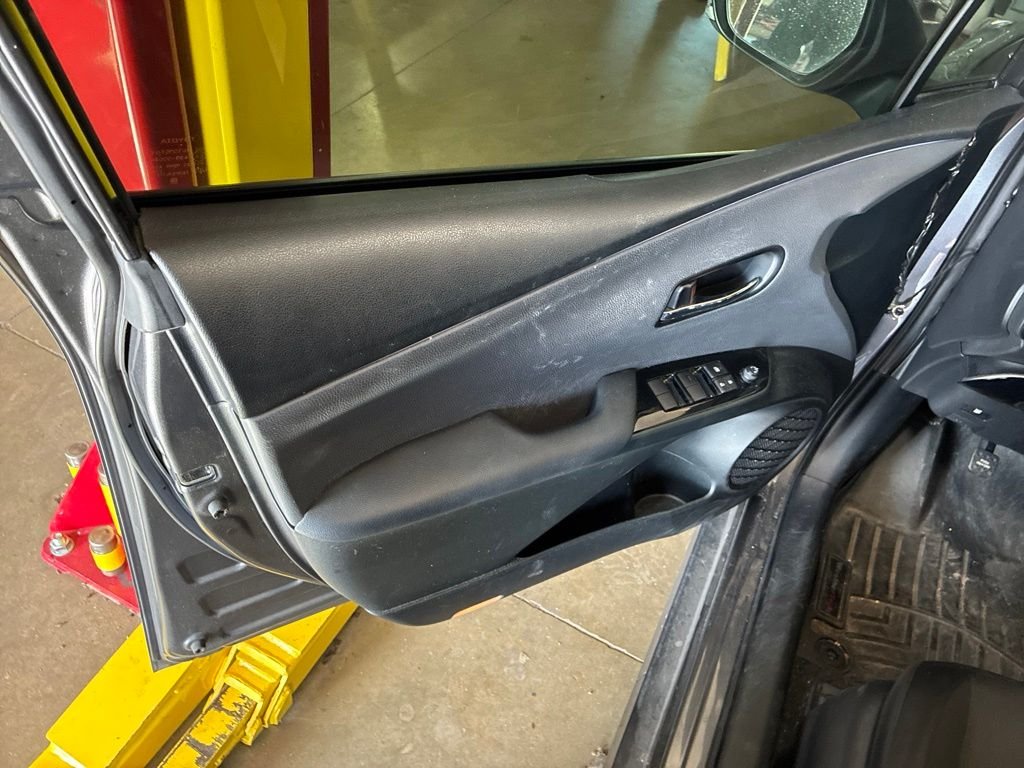 Used 2022 Gray Toyota L image 8