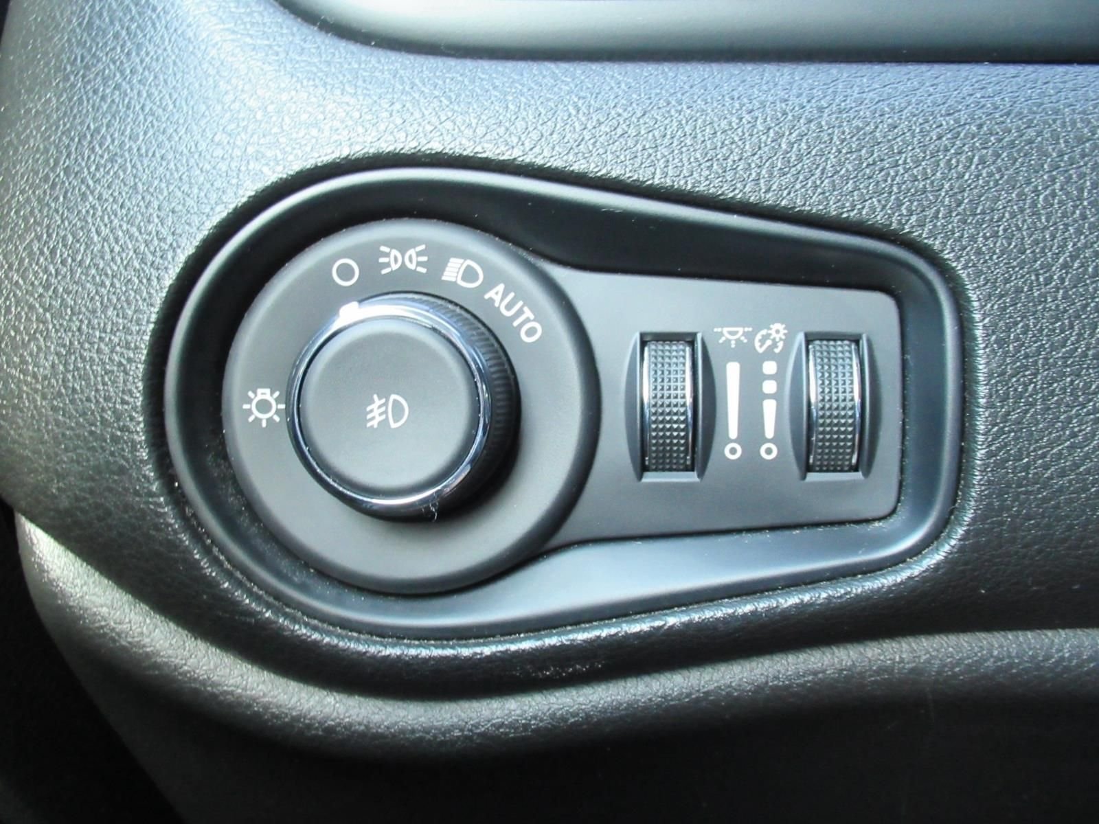 Certified Used 2023 White Jeep Trailhawk image 22