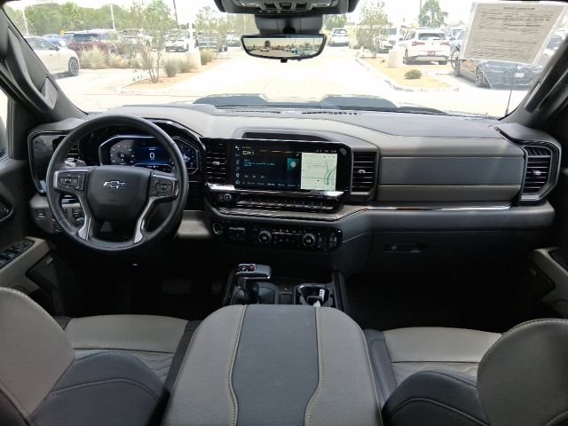 Used 2025 Gray Chevrolet ZR2 image 10