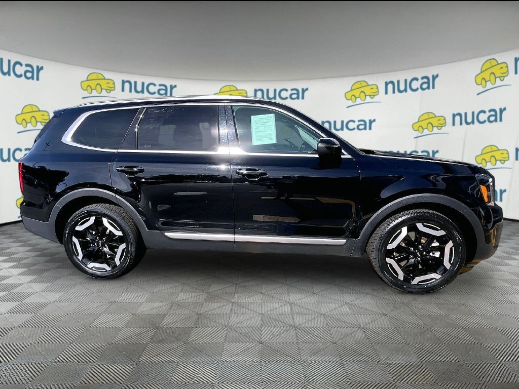 Used 2025 Black Kia S image 8