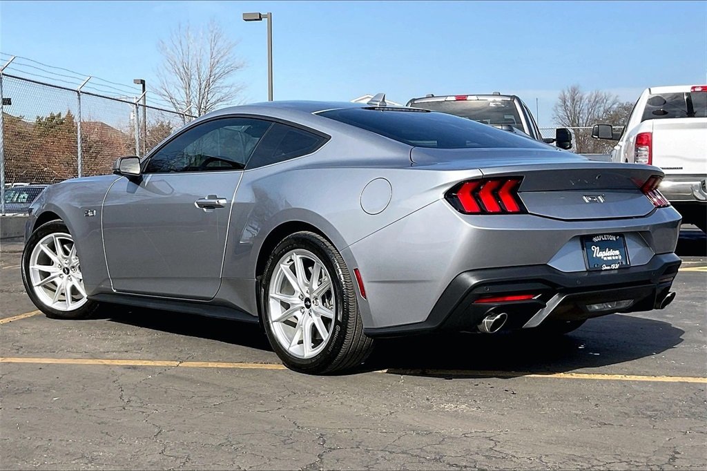 2024 FORD MUSTANG - Image 9