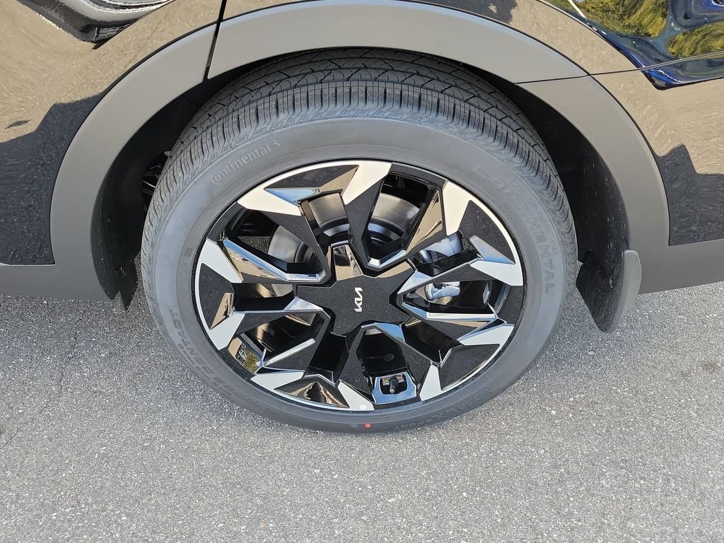 New 2026 Black Kia EX image 40