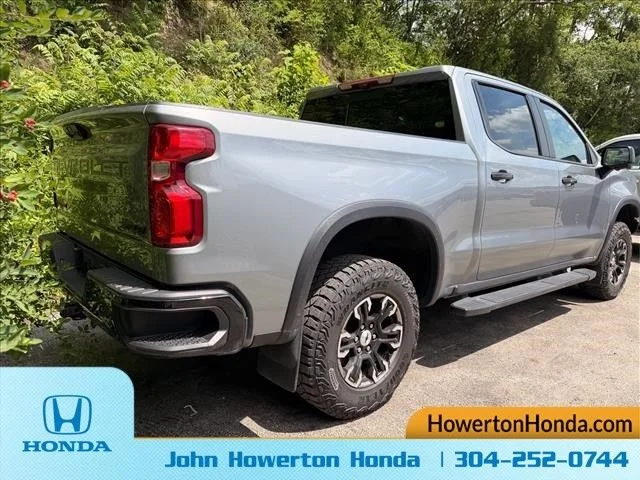 Used 2024 Gray Chevrolet ZR2 image 8