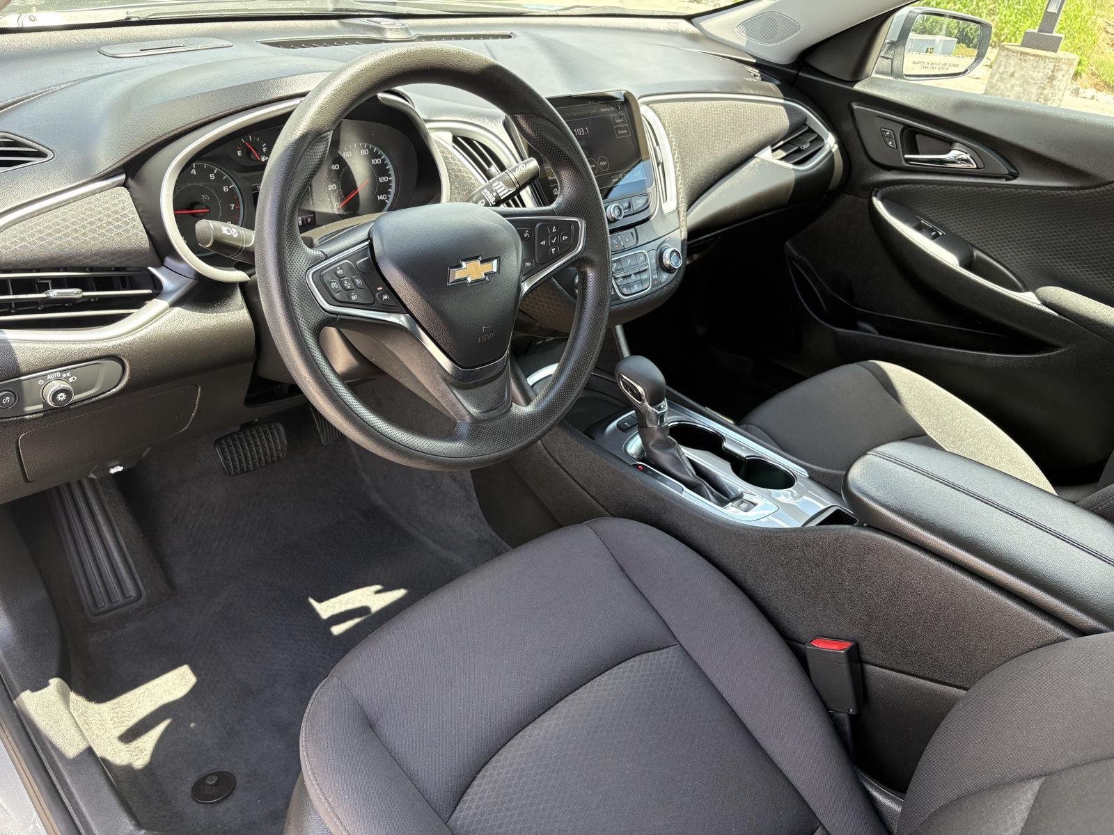 Used 2024 Sterling Gray Metallic Chevrolet LT image 10