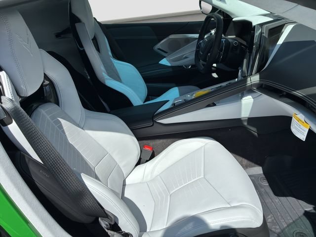 2027 Chevrolet Corvette 3LT - Photo 9