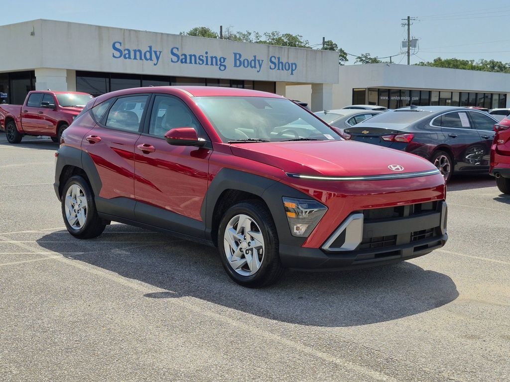 Used 2024 Red Hyundai SE image 7