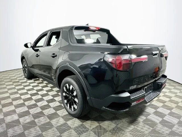 New 2027 Black Hyundai SE image 6