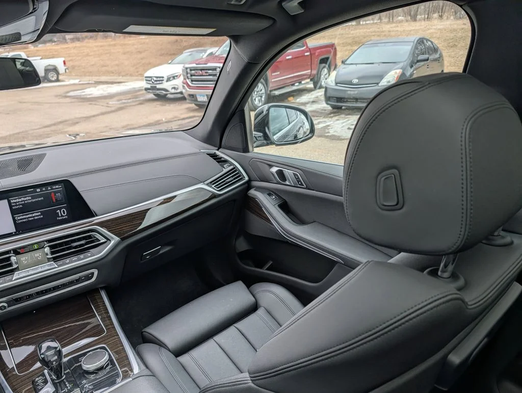 2020 BMW X5 40i - Photo 11