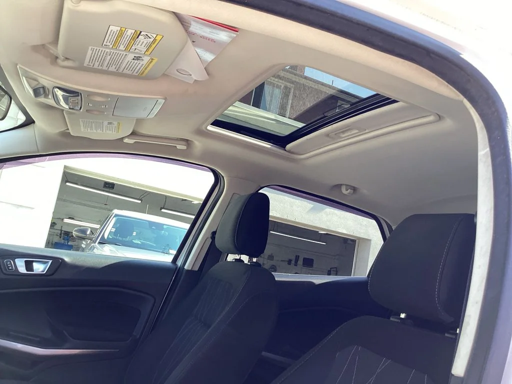 Used 2018 White Ford SE image 19