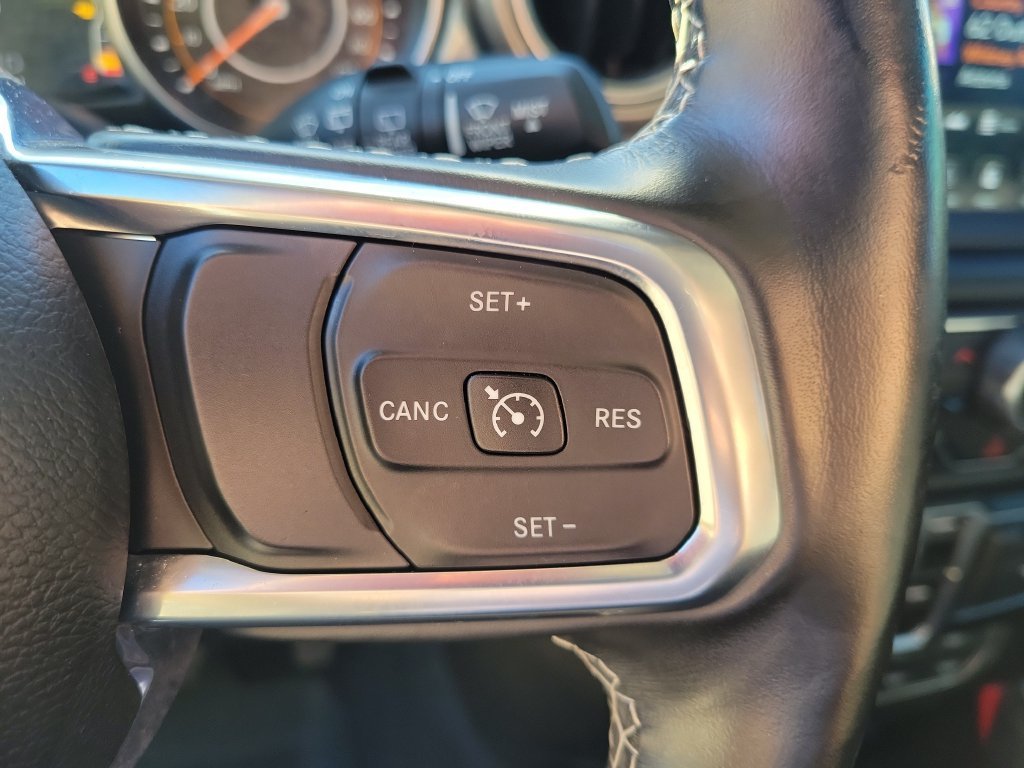 Used 2020 Gray Jeep North Edition 4x4 image 21