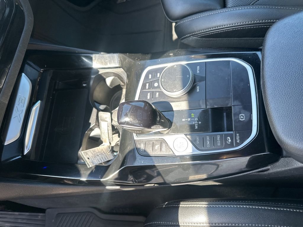 Used 2023 White BMW xDrive30i image 18