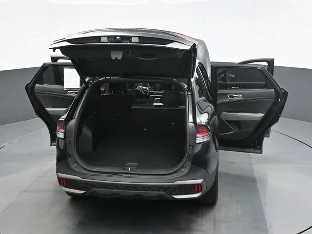 Used 2023 Black Kia X-Line image 27