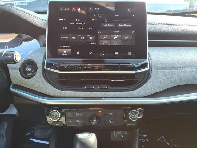 Used 2024 Red Jeep Latitude Lux image 21