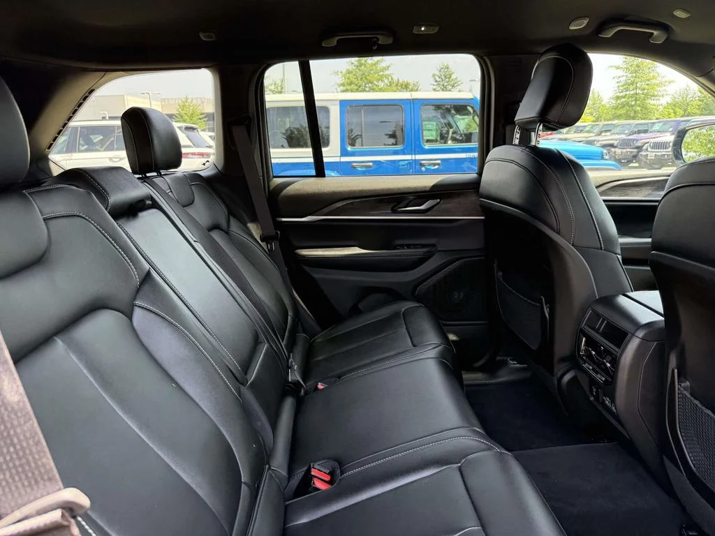 Used 2024 Black Jeep Limited image 15