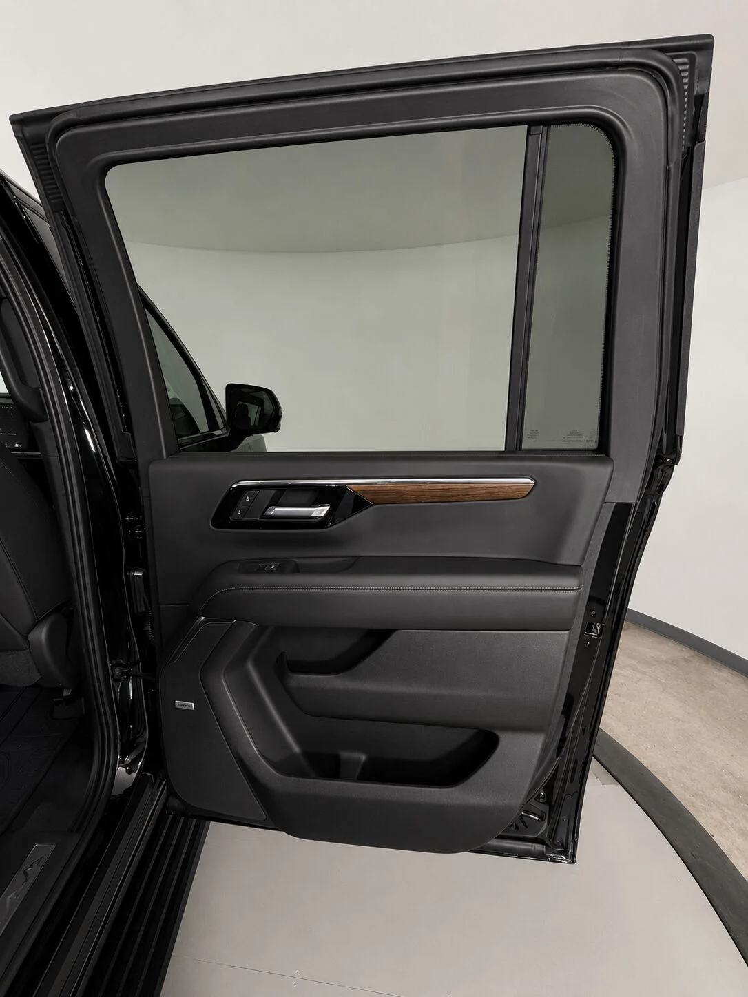 New 2026 Black Chevrolet High Country image 37