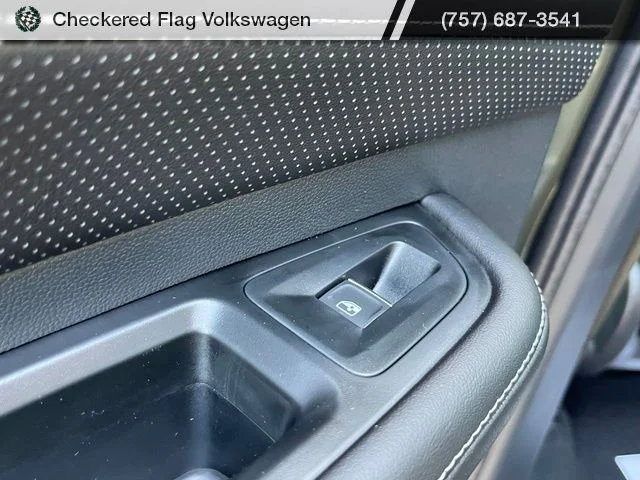New 2026 Green Volkswagen 2.0T SE w/Technology image 25