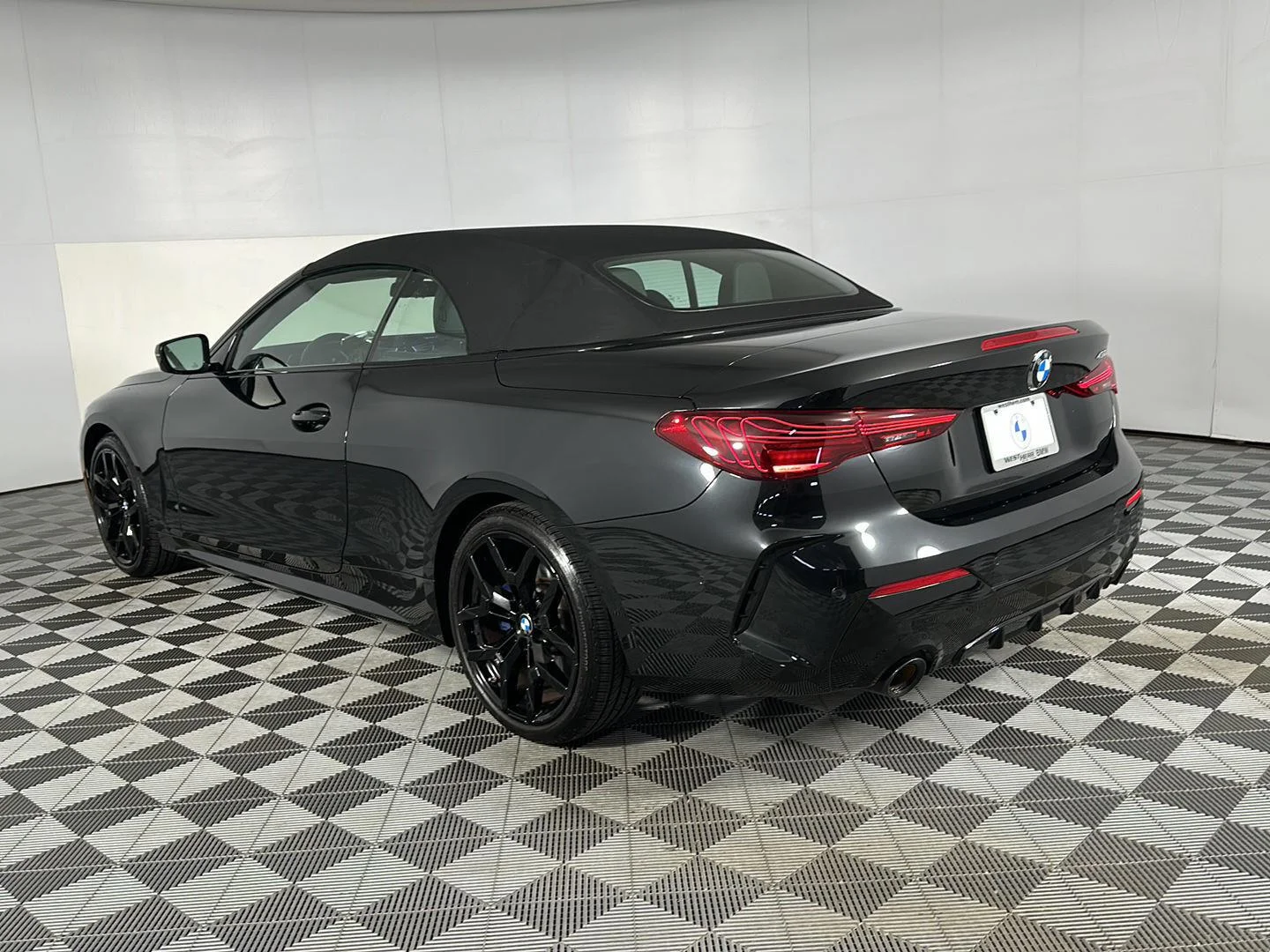 Used 2025 Black Sapphire Metallic BMW 430i xDrive image 20