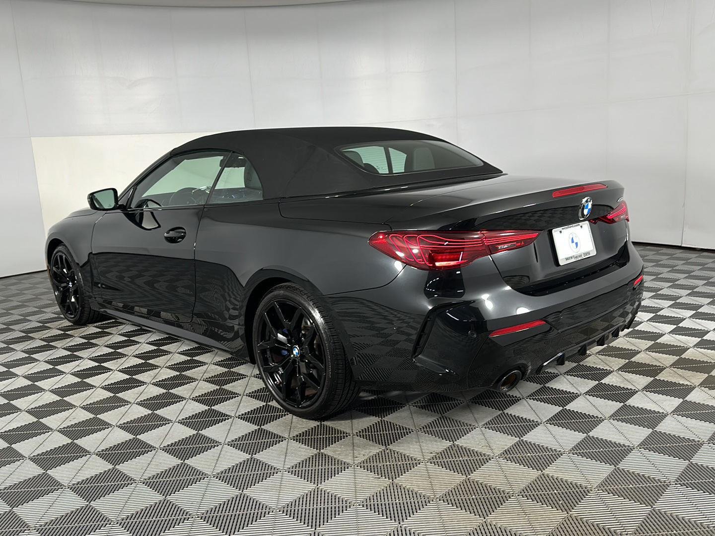 Used 2025 Black Sapphire Metallic BMW 430i xDrive image 20