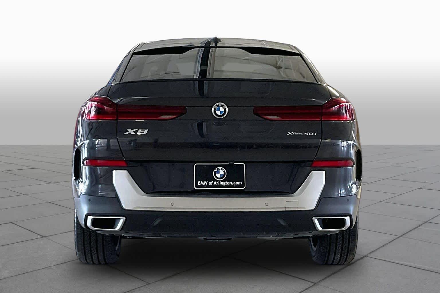 Used 2021 Dark Graphite Metallic BMW xDrive40i image 4
