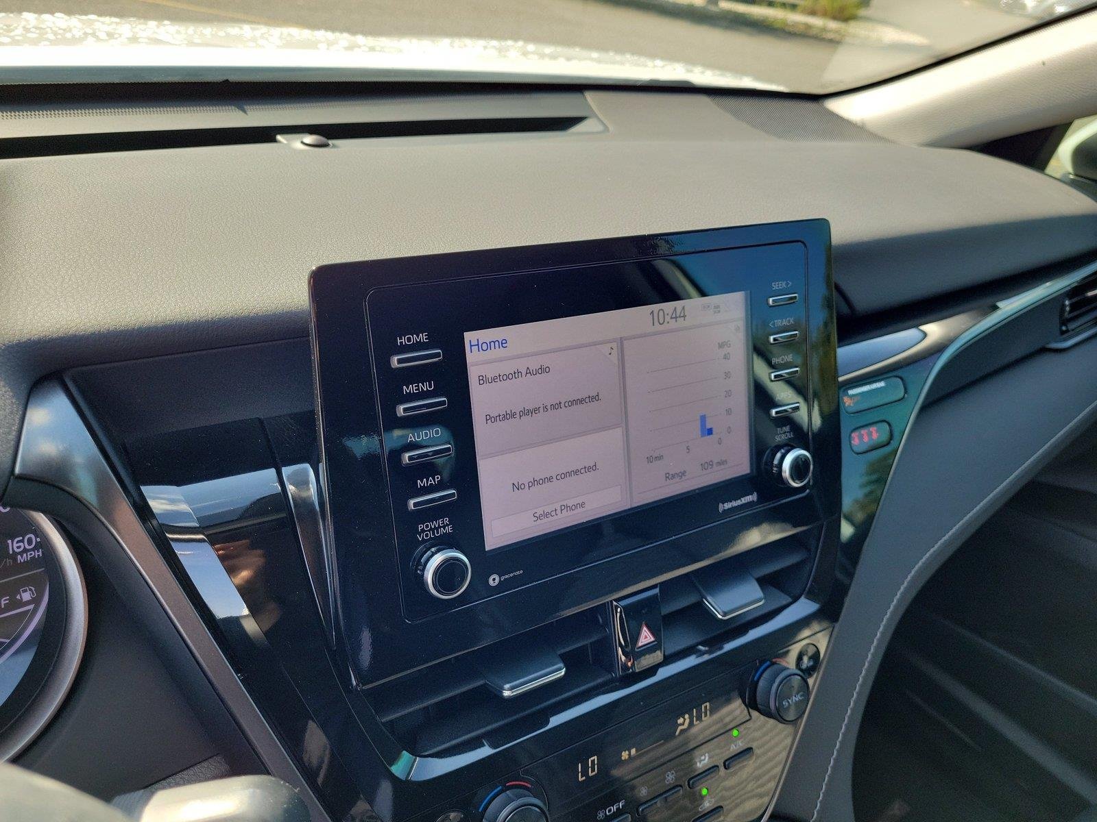 Used 2023 Ice Cap Toyota SE image 28